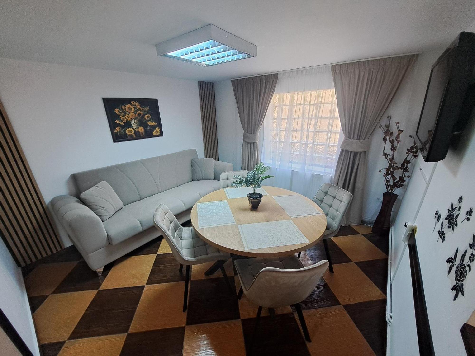 Shelby Accommodation -Adult Only- Sinaia Exterior photo