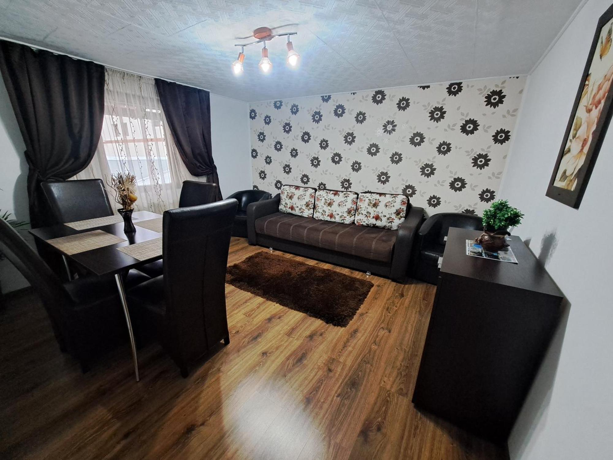 Shelby Accommodation -Adult Only- Sinaia Exterior photo